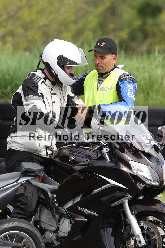 Archiv-2025/10 23.04.2025 Cornu Master School ADR/gruen-vert/34